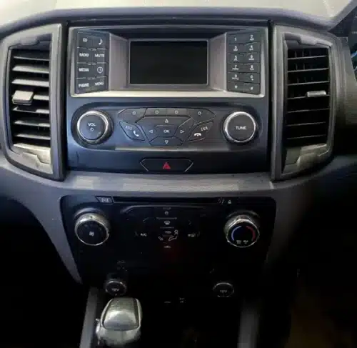 Connects2 CTKFD65 - Dash Kit DDin Black for Ford Ranger XL(PX2)/Everest 2015 - 2021 COMPLETE KIT